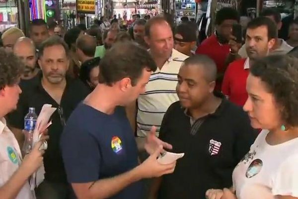 Imagem da noticia  Candidatos à Prefeitura do Rio de Janeiro lutam pelos votos dos indecisos 