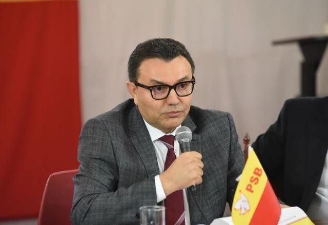 Imagem da noticia Após racha no ES, presidente do PSB diz que vai esperar para falar com Lula