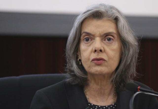 Imagem da noticia Cármen Lúcia nega pedido para Lira analisar impeachment de Bolsonaro