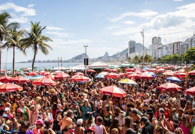 Imagem da noticia Equipes de limpeza recolhem mais de 190 toneladas de lixo após festejos de pré-carnaval no RJ