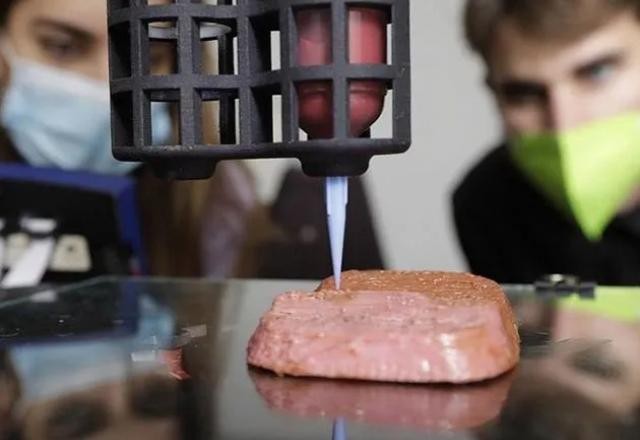 Imagem da noticia Carne de laboratório deve chegar ao mercado brasileiro em 2024