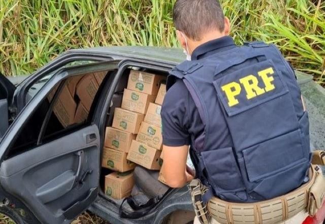 Polícia Rodoviária apreende carro com 81 caixas de queijo ilegais