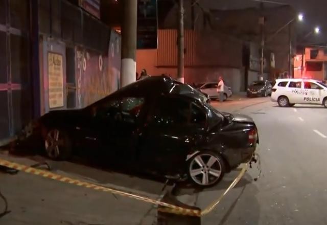 Imagem da noticia Adolescente morre após perder controle e bater carro em SP