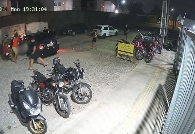 Imagem da noticia Casal é executado a tiros por 10 homens em Fortaleza; câmera flagrou o crime