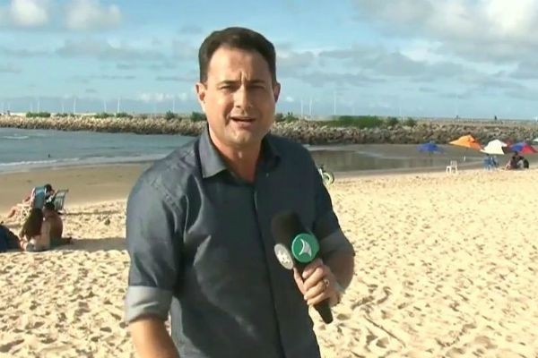 Imagem da noticia Casal protagoniza cenas íntimas em praia do Ceará e causa confusão