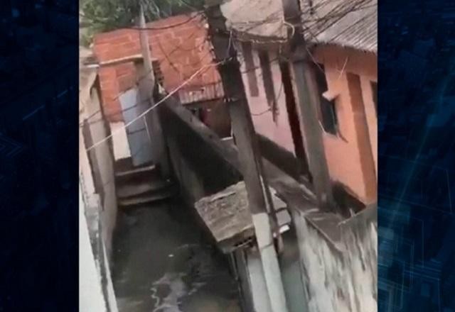 Imagem da noticia Irmão de agente da PRF e amigo se envolvem em briga e são esquartejados