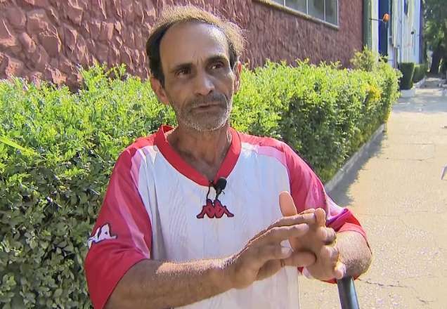 Imagem da noticia Catador de papelão faz vaquinha online para comprar uma kombi