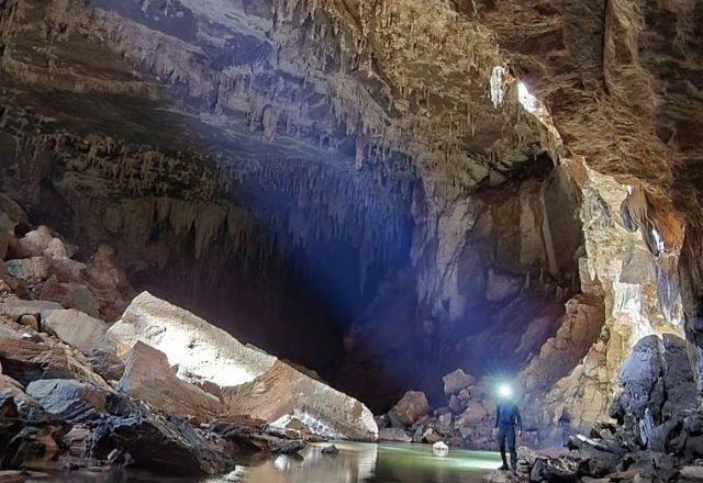 Imagem da noticia Turistas são encontrados 22 horas após desaparecerem em caverna de Goiás