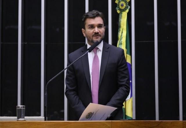 Imagem da noticia Câmara aprova texto-base da reforma do Imposto de Renda