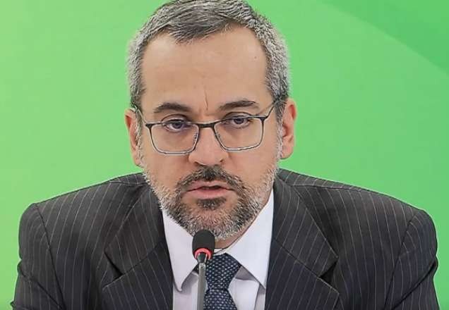 Imagem da noticia Censo divulga alto índice de desistência no ensino superior brasileiro