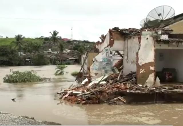 Imagem da noticia Sobe para 37 cidades número de cidades afetadas pela chuva em Alagoas