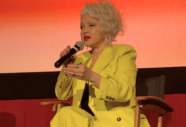Imagem da noticia Cindy Lauper deixa sua marca em Hollywood e lança documentário antes de ir ao Rock in Rio