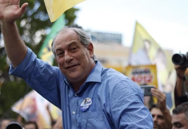 Imagem da noticia Ciro Gomes defende criação de novo código do trabalho