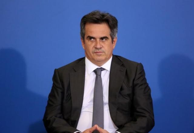 Imagem da noticia Empresa de Ciro Nogueira comprou 30% de firma de Vorcaro por valor abaixo do mercado, diz PF 