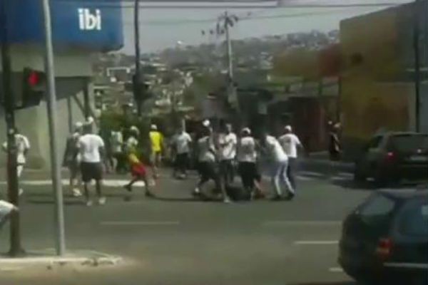 Clássico entre Cruzeiro e Atlético-MG é marcado por confrontos