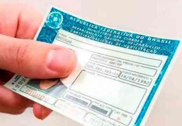 Imagem da noticia Código de Trânsito: Câmara aprova validade da CNH para 10 anos
