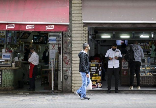 Comércios, bares e academias poderão funcionar por 8h em São Paulo