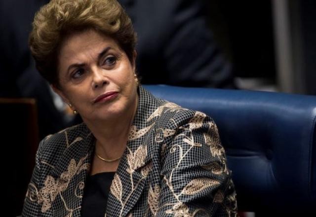 Comissão de Anistia nega pedido de Dilma por indenização