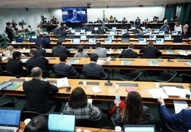 Imagem da noticia Comissão especial da Câmara aprova texto-base da reforma da Previdência