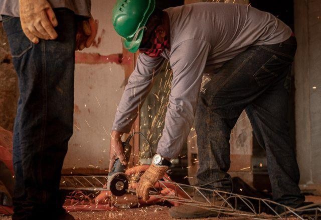 Imagem da noticia Alta taxa de juros é pior problema da construção para 37% dos empresários