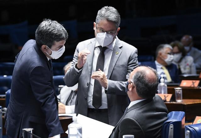 Imagem da noticia CPI da Pandemia divulga nota sobre 500 mil mortes no Brasil