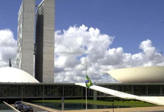Imagem da noticia MPF é contra a suspensão da diplomação de 11 deputados federais