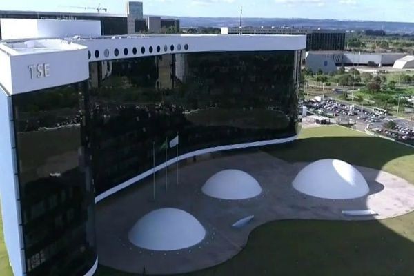 Imagem da noticia Conheça os ministros do TSE que participam do julgamento da chapa Dilma-Temer