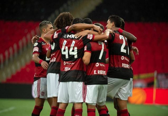 Imagem da noticia Conmebol multa Flamengo por uso inadequado de "patch" em uniforme