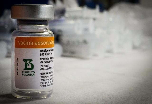 Imagem da noticia Coronavac não foi suspensa; demanda está menor, explica Butantan