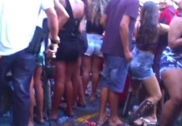 Imagem da noticia Coronavírus: avisos atribuídos a traficantes ordenam cancelamento de bailes funk em favelas