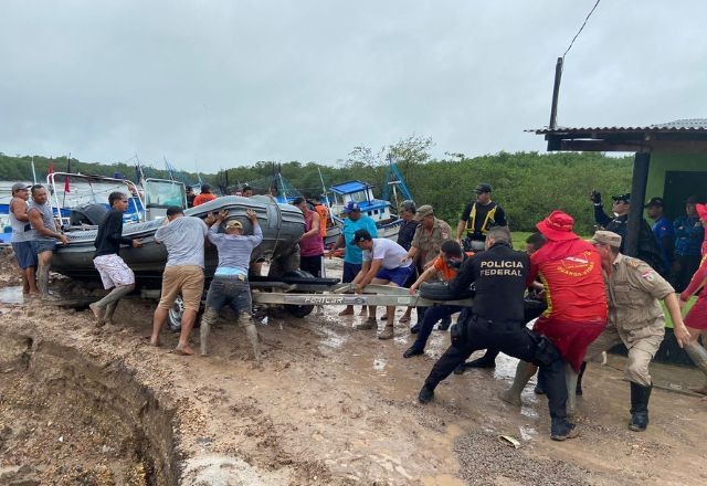 Barco à deriva com corpos: PF investiga nacionalidades das vítimas e a causa do acidente no Pará