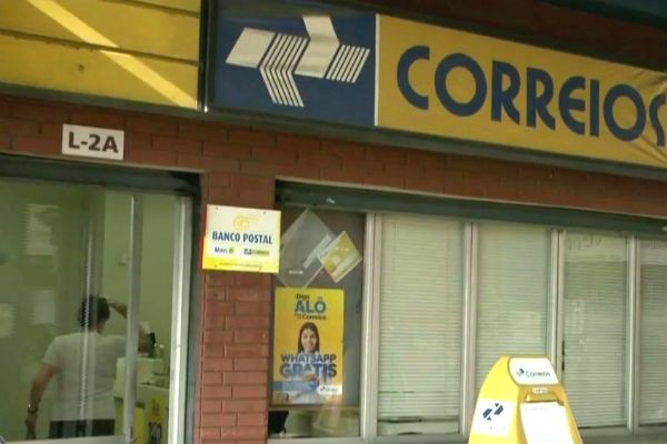 Correios estudam fechar mais de 500  agências em todo o país