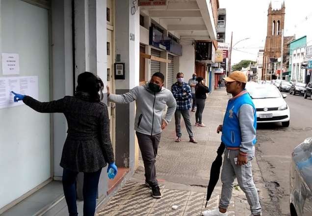 Covid-19: após piora nos números, Porto alegre volta a fechar comércio