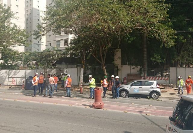 Imagem da noticia "Tatuzão" abre cratera em condomínio durante obras da Linha-6 Laranja do Metrô de SP