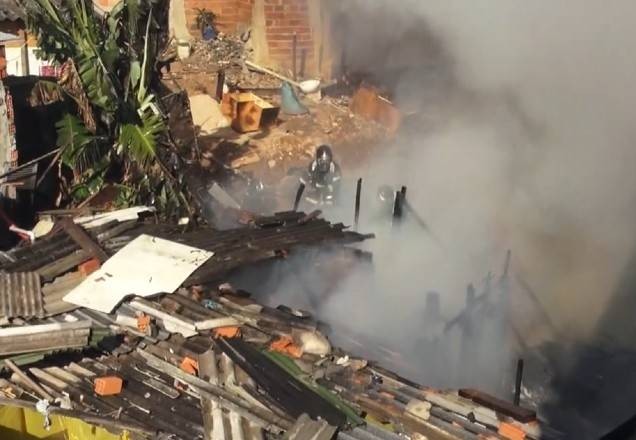 Criança de nove anos morre em incêndio na zona leste de São Paulo