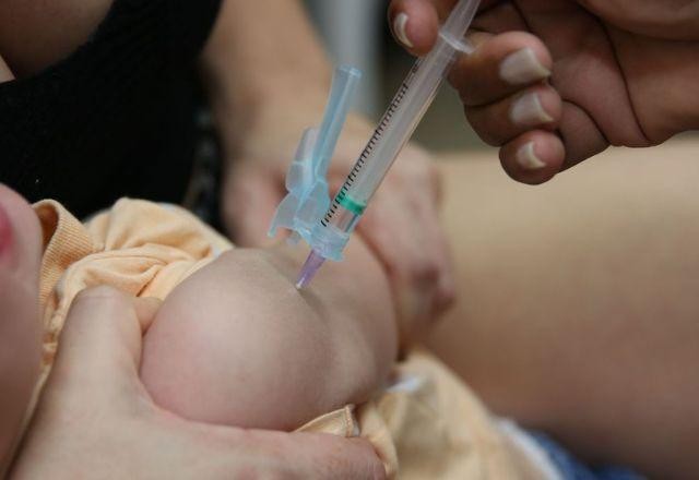 Unicef: 1,6 milhão de crianças não receberam vacina tríplice bacteriana