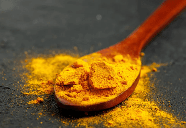 Imagem da noticia Suplementos com cúrcuma podem causar danos ao fígado, alerta Anvisa