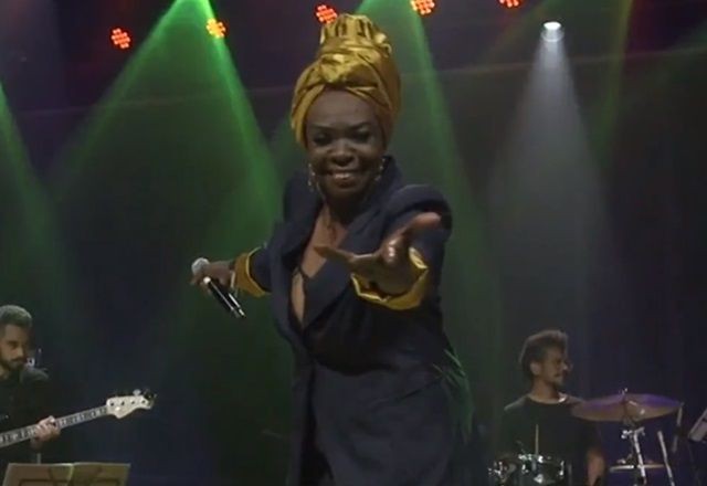 Imagem da noticia Morre a cantora e atriz Denise Assunção, aos 67 anos