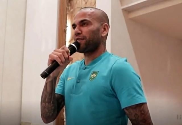 Imagem da noticia Defesa de Daniel Alves pede liberdade provisória do jogador