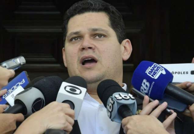 Imagem da noticia Davi Alcolumbre: Manter fundo partidário em R$ 1 bilhão foi um erro