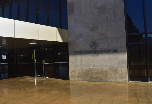 Imagem da noticia Em decisão unânime, Copom corta taxa de juros em 0,50 ponto percentual