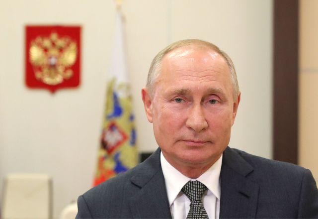 Putin acusa Estados Unidos de "prolongar" guerra na Ucrânia