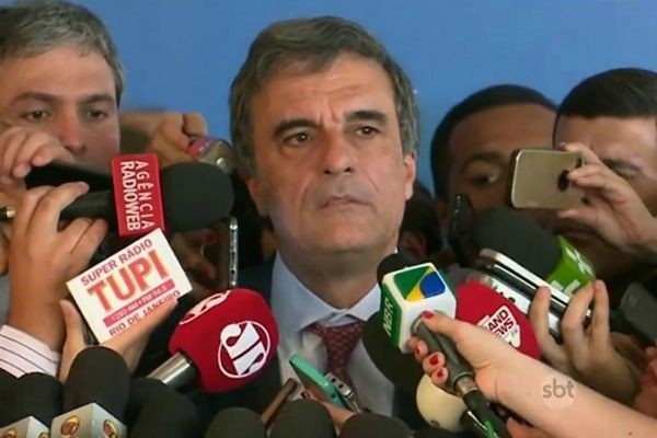 Defesa de Dilma Rousseff vai recorrer ao STF