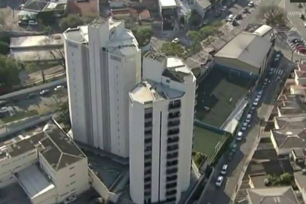Defesa de Lula apresenta à Justiça recibos e contrato de aluguel de apartamento