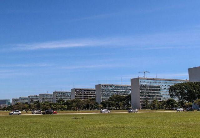 Imagem da noticia Governo Federal tem déficit de R$ 101 bi no 2º quadrimestre do ano