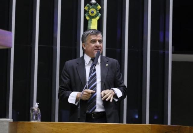 Imagem da noticia Câmara acata decisão do TSE e cassa mandato do deputado Boca Aberta