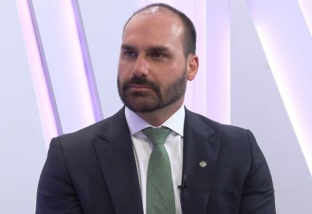  Eduardo Bolsonaro diz que não se vê sendo indicado pelo pai para presidente em 2026