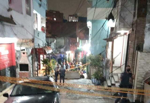 Quatro pessoas são resgatadas após desabamento em comunidade de São Paulo
