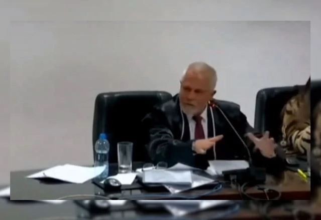 Imagem da noticia Desembargador do Paraná tira licença após falar que "mulheres estão loucas atrás de homens"