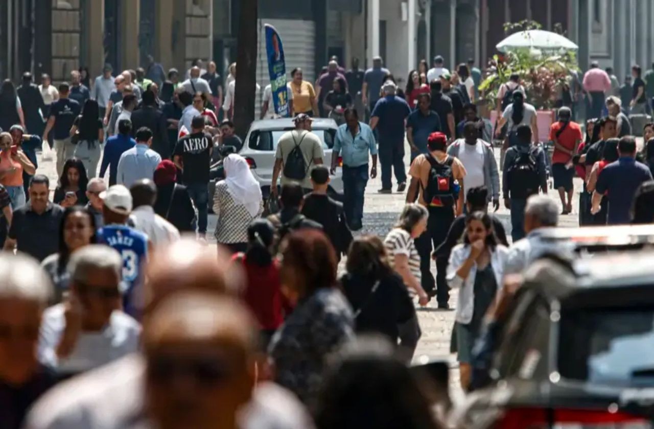Imagem da noticia Desemprego entre pretos é 55% maior que entre brancos, diz IBGE